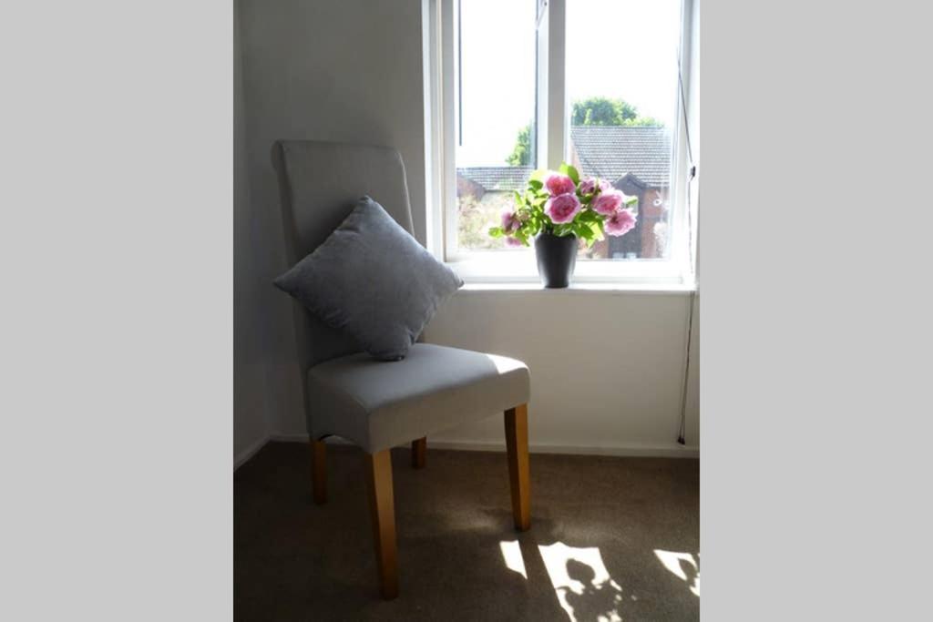 Cosy And Peaceful Maisonette With Terrace, Kidderminster Exterior foto